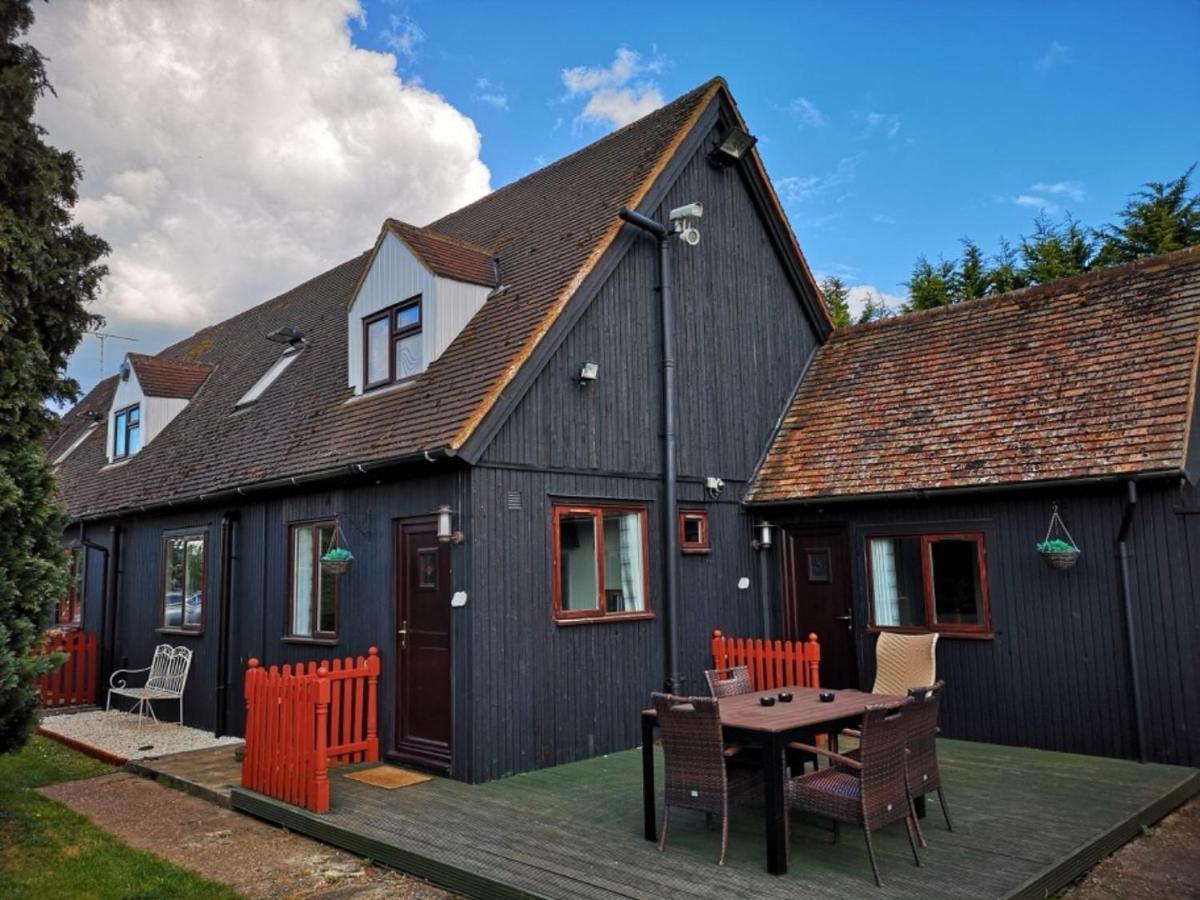 Chalet Cottages Streatley  Eksteriør billede